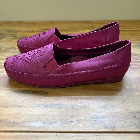 VALLEY LANE PINK LOAFERS SZ 9 1/2 W - Picture 7 of 8